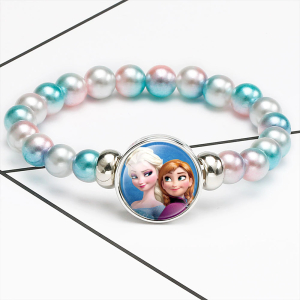 Bracciale di perle rosa e blu con ornamento delle principesse Elsa e Anna