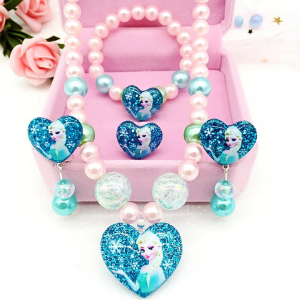 Set di gioielli della Regina delle Nevi in un portagioie rosa