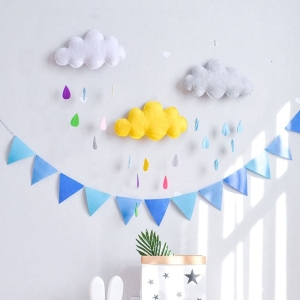 Decorazione murale in peluche per la camera da letto di una ragazza alla moda