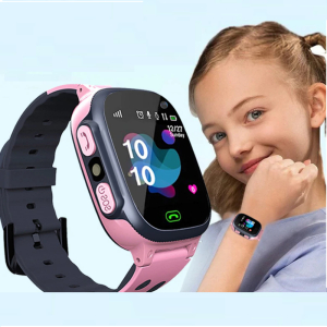 Orologio connesso impermeabile con fotocamera e giochi per ragazze. Colori rosa, buona qualità e molto alla moda