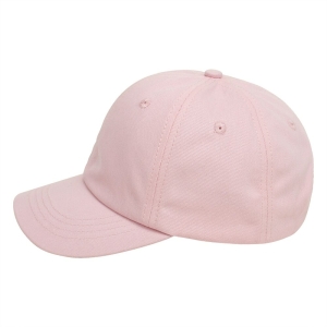 Cappello da baseball rosa chiaro su sfondo bianco