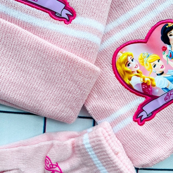 Set di guanti, sciarpa e cappello in peluche delle principesse Disney per bambine 51302 temhmi