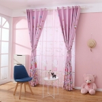 Tenda per la camera da letto di Hello Kitty stampata per ragazze con sfondo rosa e camera da letto per bambini