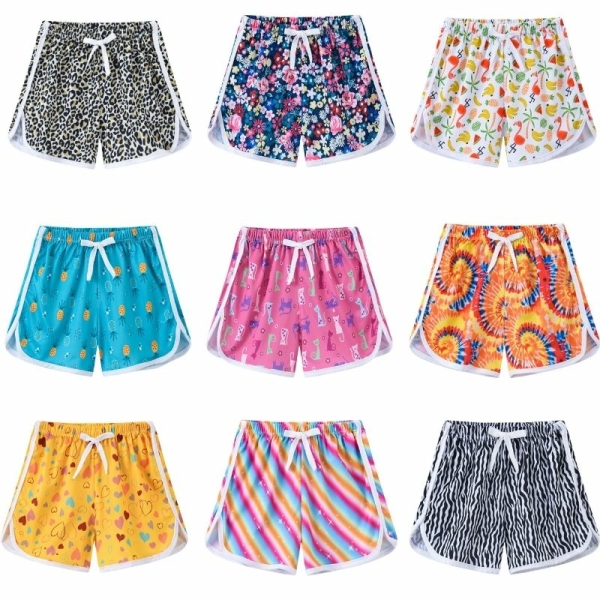 9 pantaloncini da bagno stampati di colori diversi su tre file